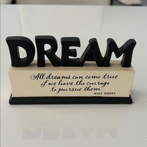 Black and Cream 'Dream' Quote Decor